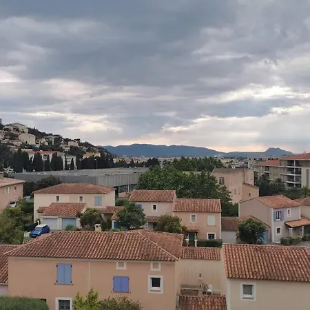 Superbe Avec Terrasse Et Parking Prive