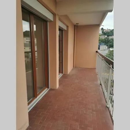 شقة Superbe Avec Terrasse Et Parking Prive